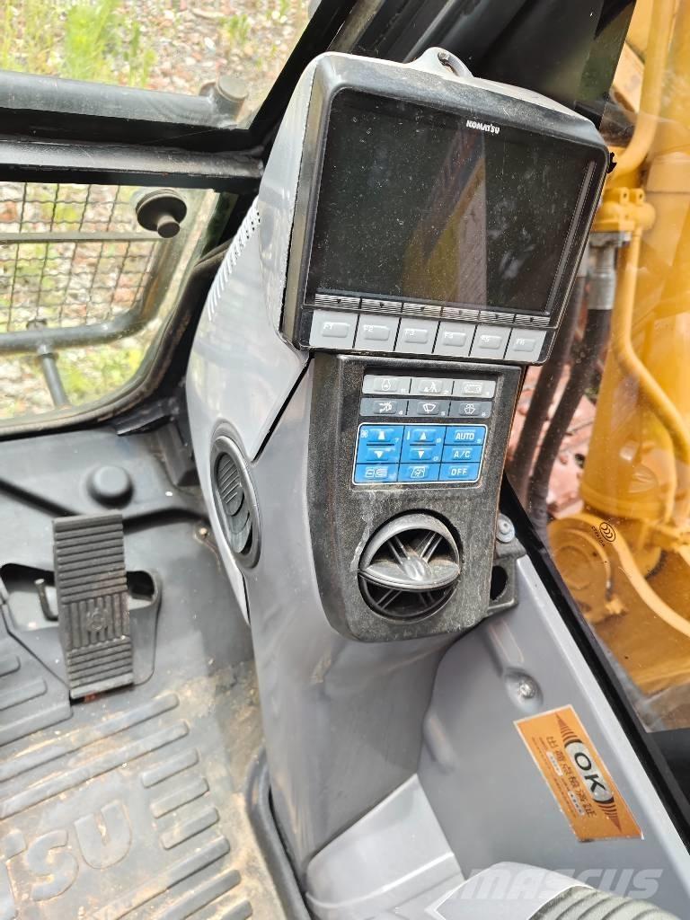 Komatsu PC 450-8 Roomikekskavaatorid