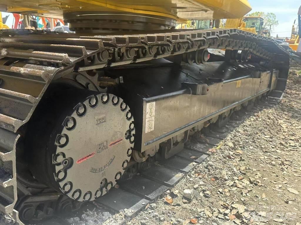 Komatsu PC 240 LC-8 Roomikekskavaatorid