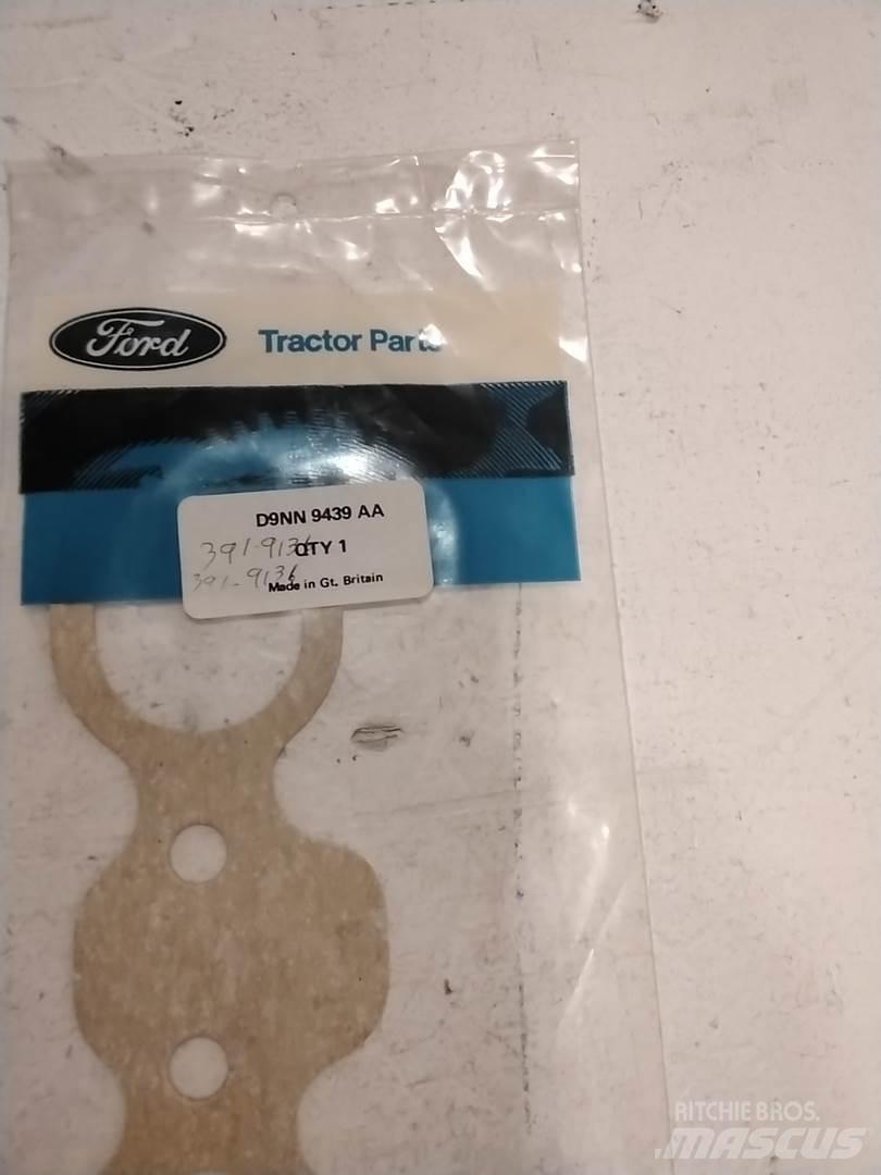 Ford D9NN 9439 AA Mootorid