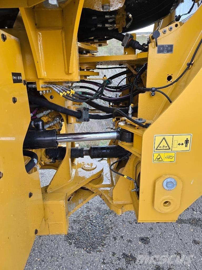 CAT 962 M Rataslaadurid