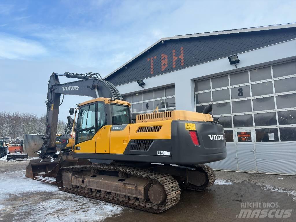 Volvo EC 250 D N L Roomikekskavaatorid