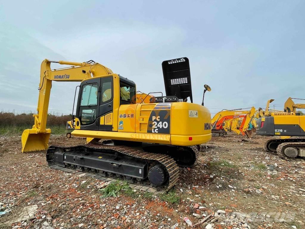 Komatsu PC 240 LC-8 Roomikekskavaatorid