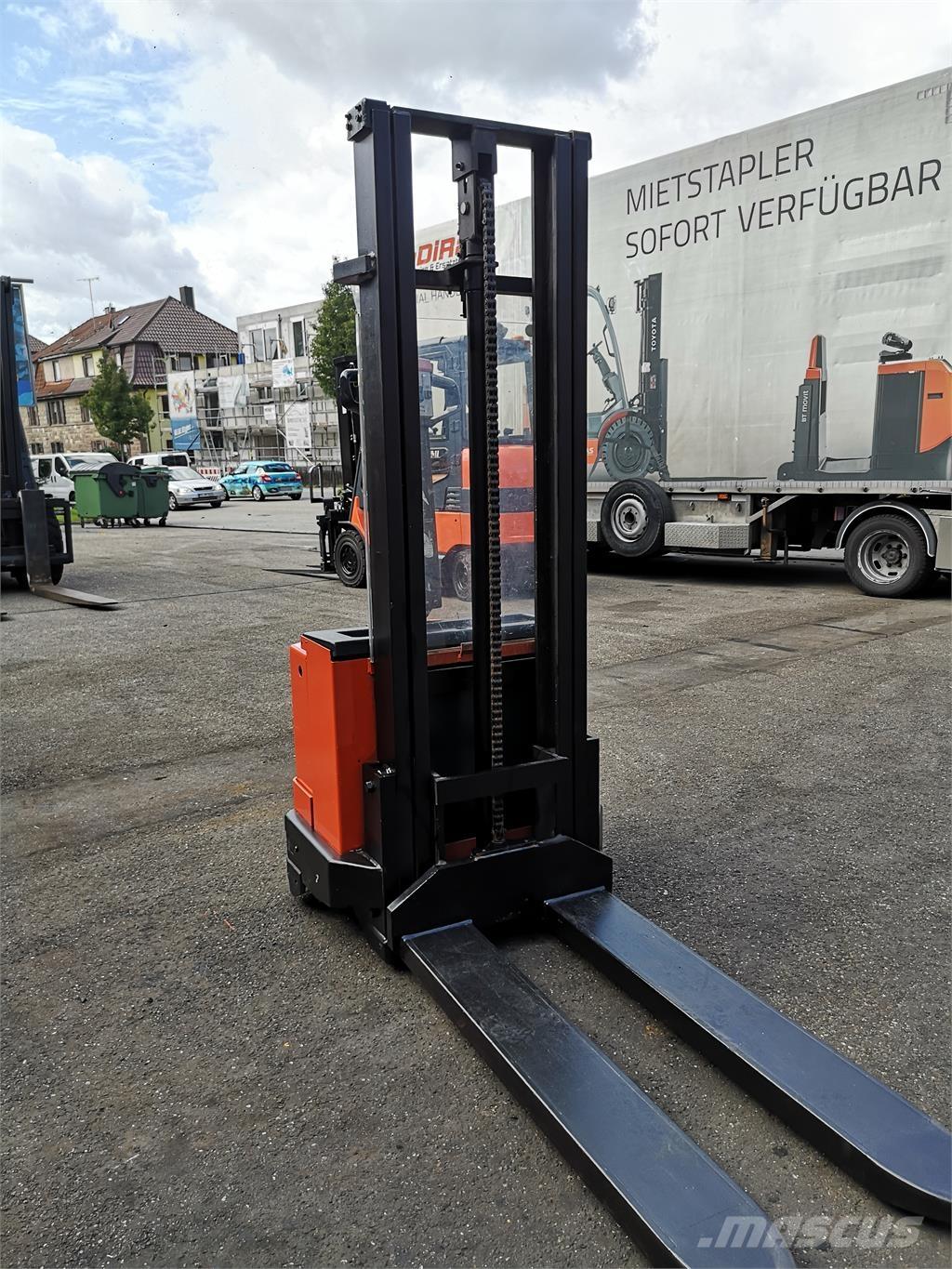 BT PPS 1200 MX/1 Platvormiga virnastajad