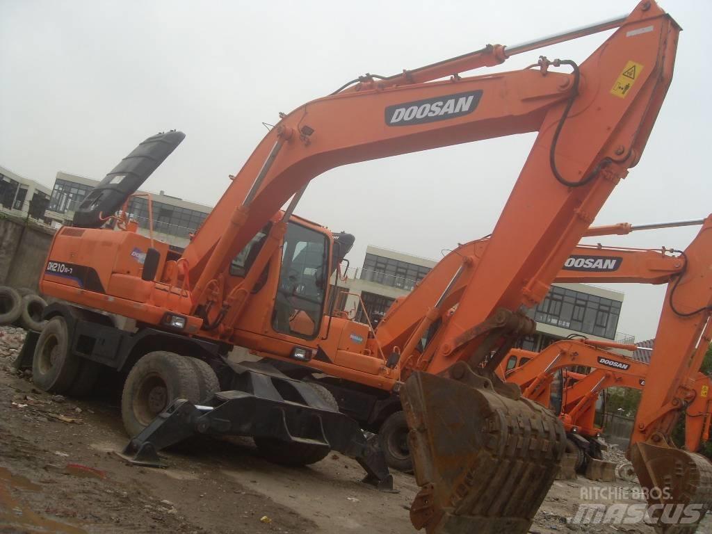 Doosan DH 150 W-7 Ratasekskavaatorid