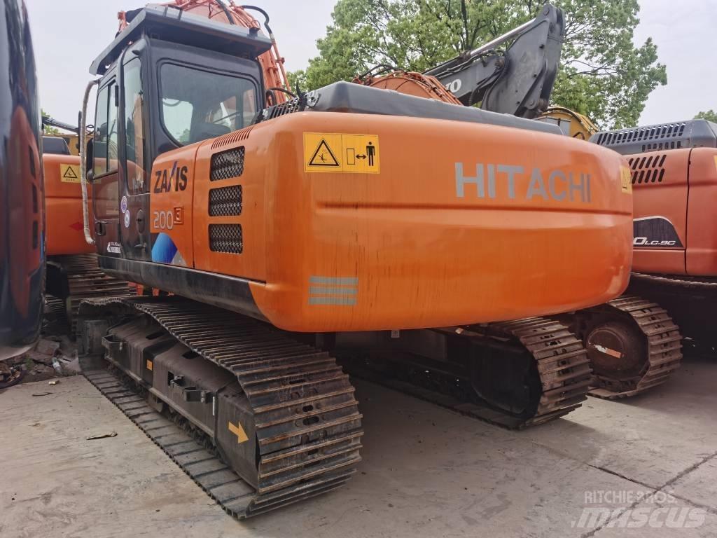 Hitachi zx200 Roomikekskavaatorid