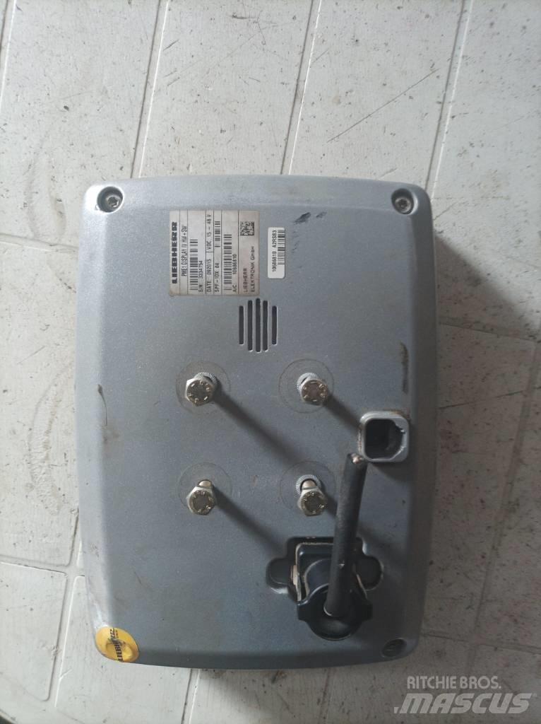 Liebherr R 916 LC Elektroonikaseadmed
