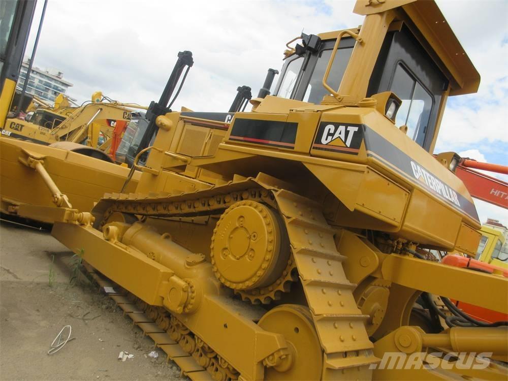 CAT D 8 N Buldooserid