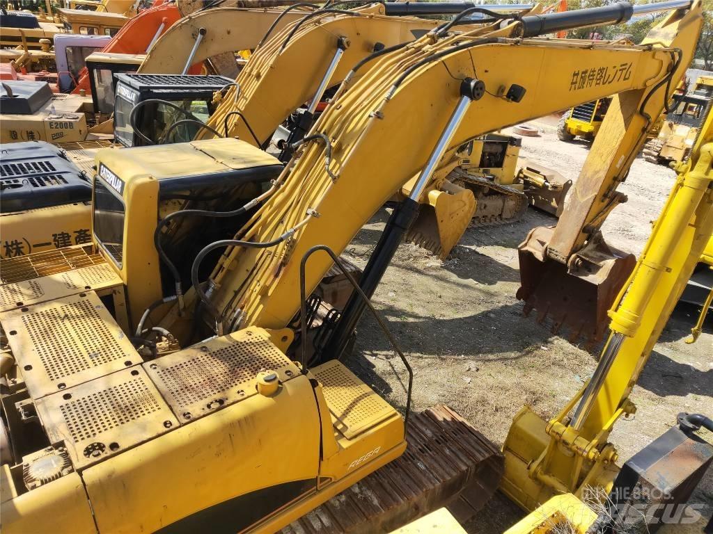 CAT 330C Roomikekskavaatorid