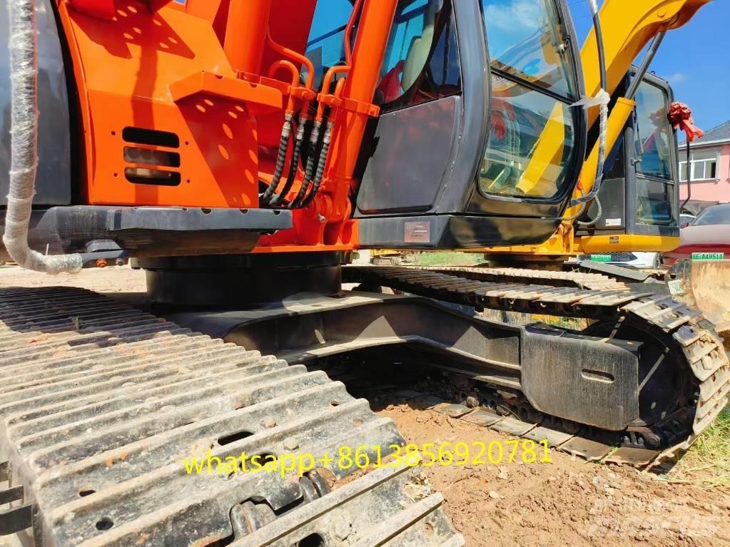 Hitachi ZX 135 US Roomikekskavaatorid