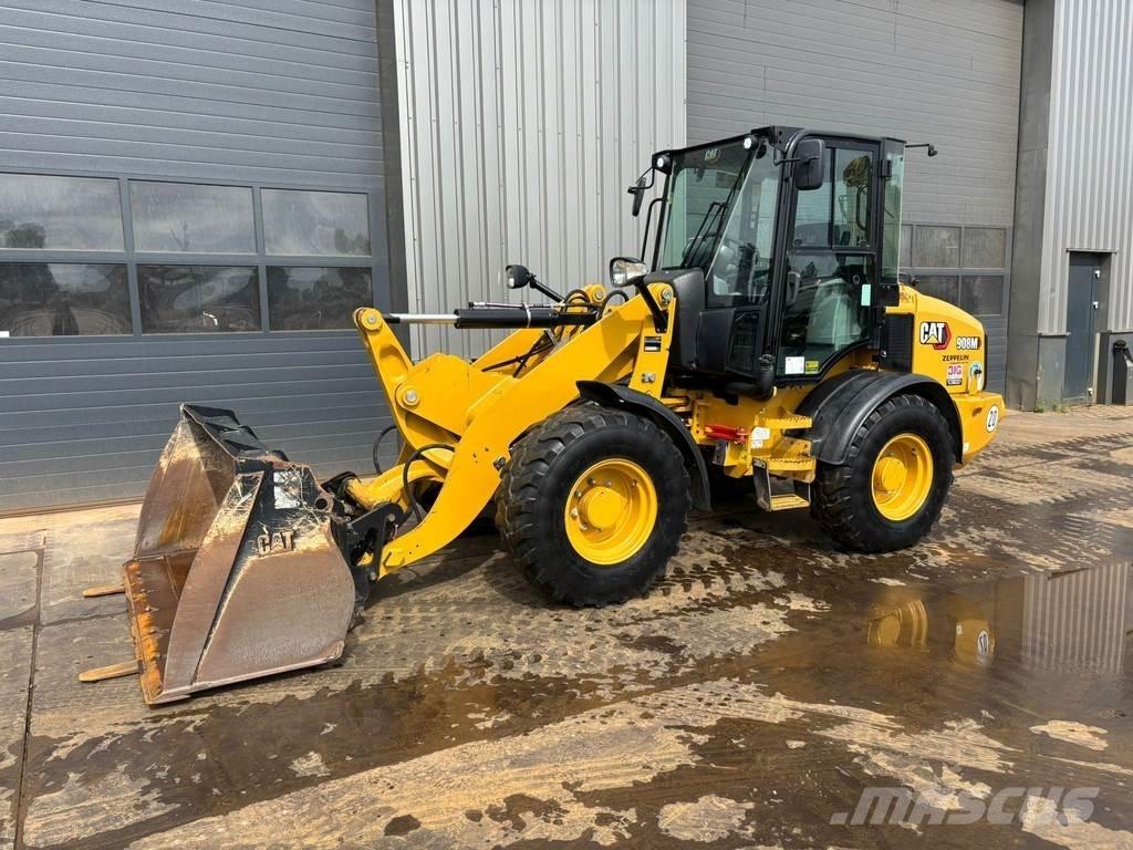 CAT 908M Rataslaadurid