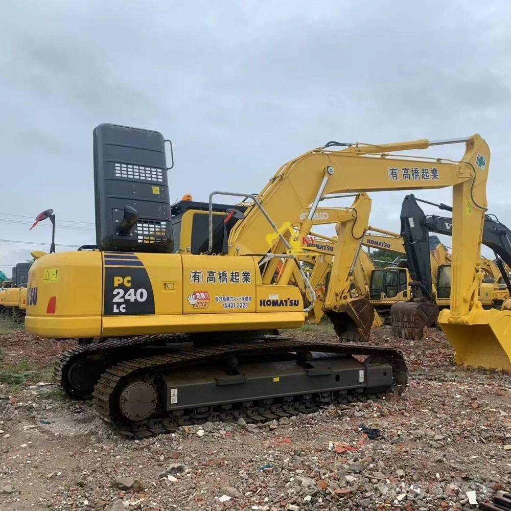 Komatsu PC 240 Roomikekskavaatorid