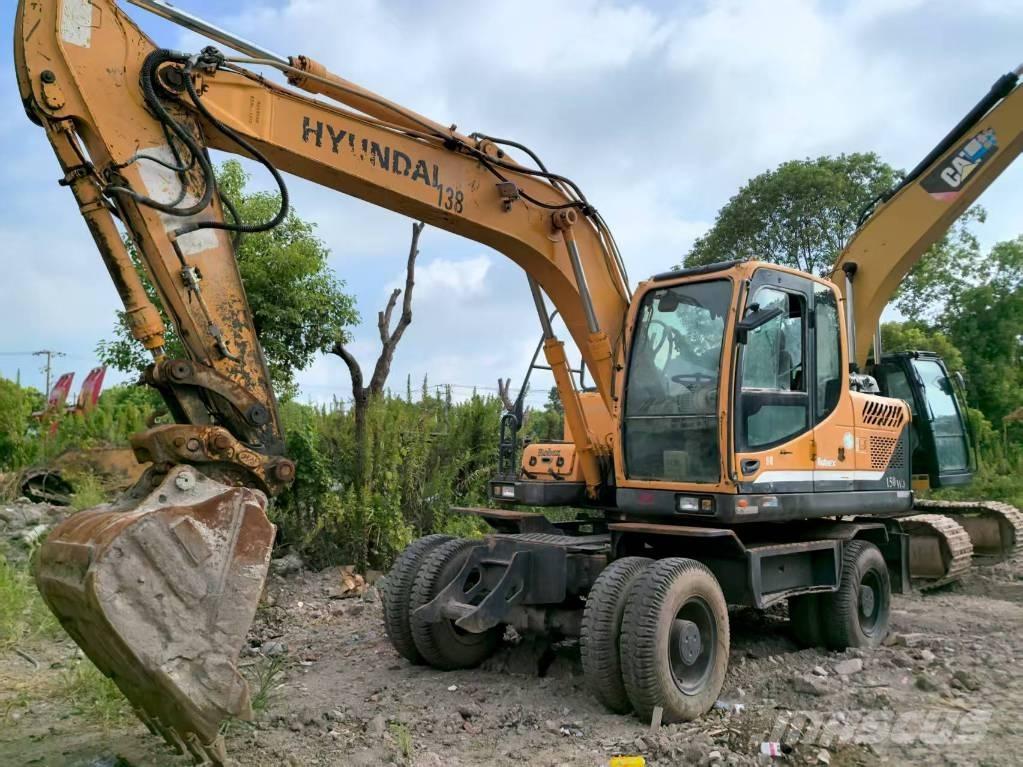 Hyundai R150W-9 Ratasekskavaatorid