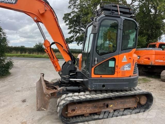 Doosan DX 85 R-3 Väikeekskavaatorid 7t-12t