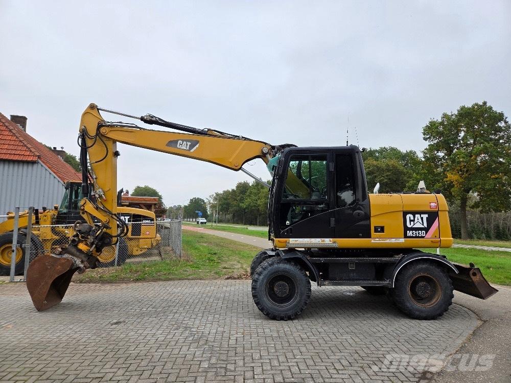 CAT M313D Ratasekskavaatorid