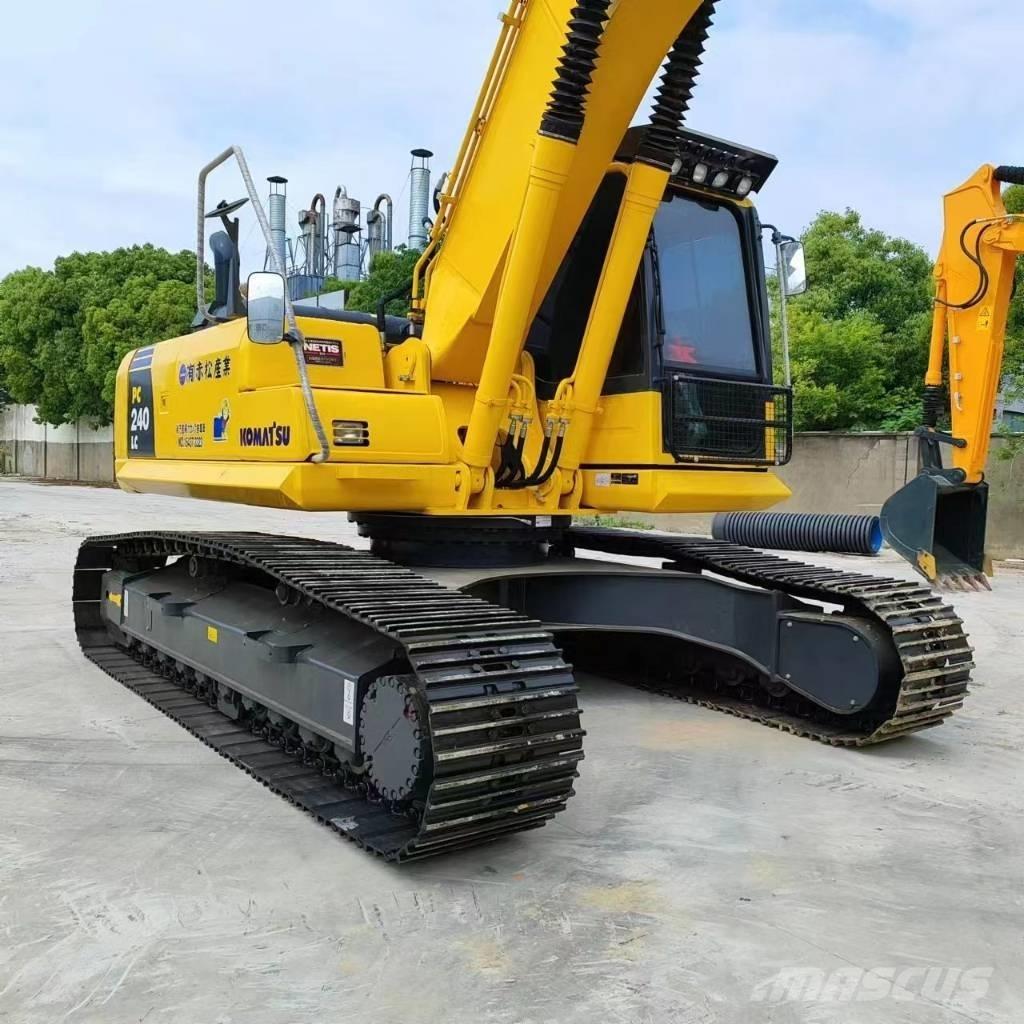 Komatsu PC 240 LC-8 Roomikekskavaatorid