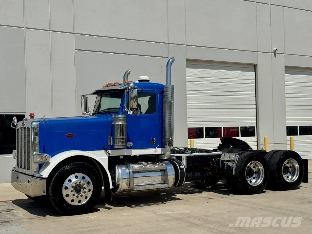 Peterbilt 389 Sadulveokid
