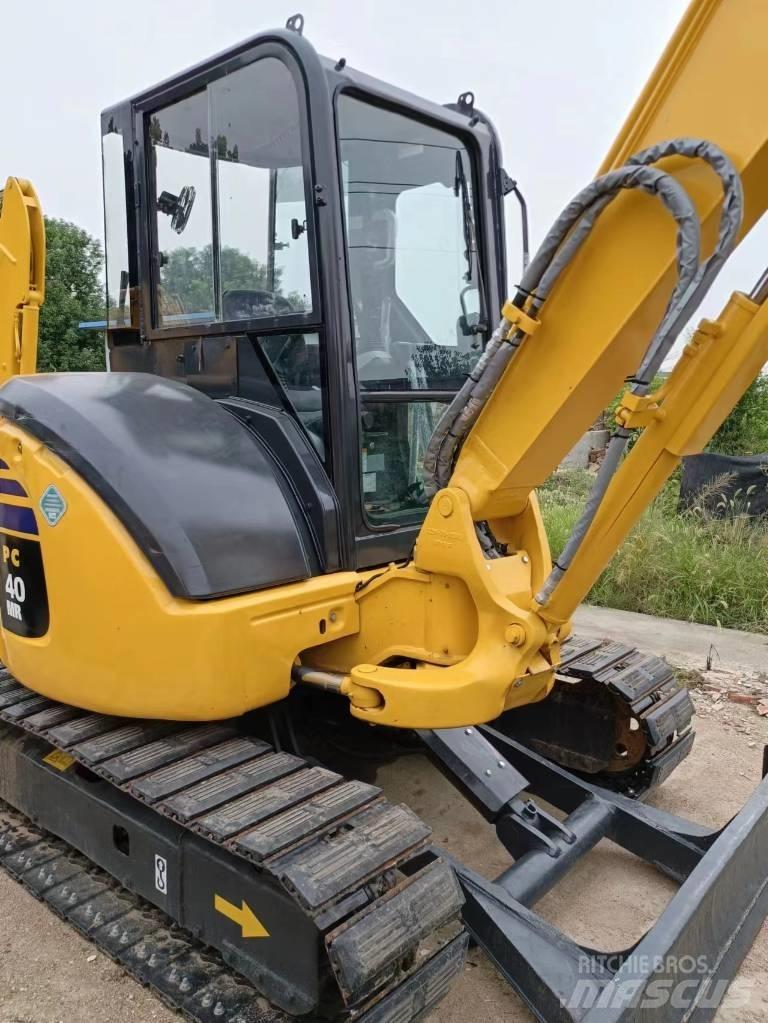 Komatsu PC 55 MR Roomikekskavaatorid