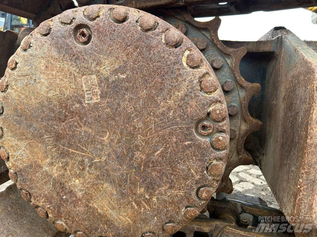 Komatsu PC 450 LC-6 Roomikekskavaatorid