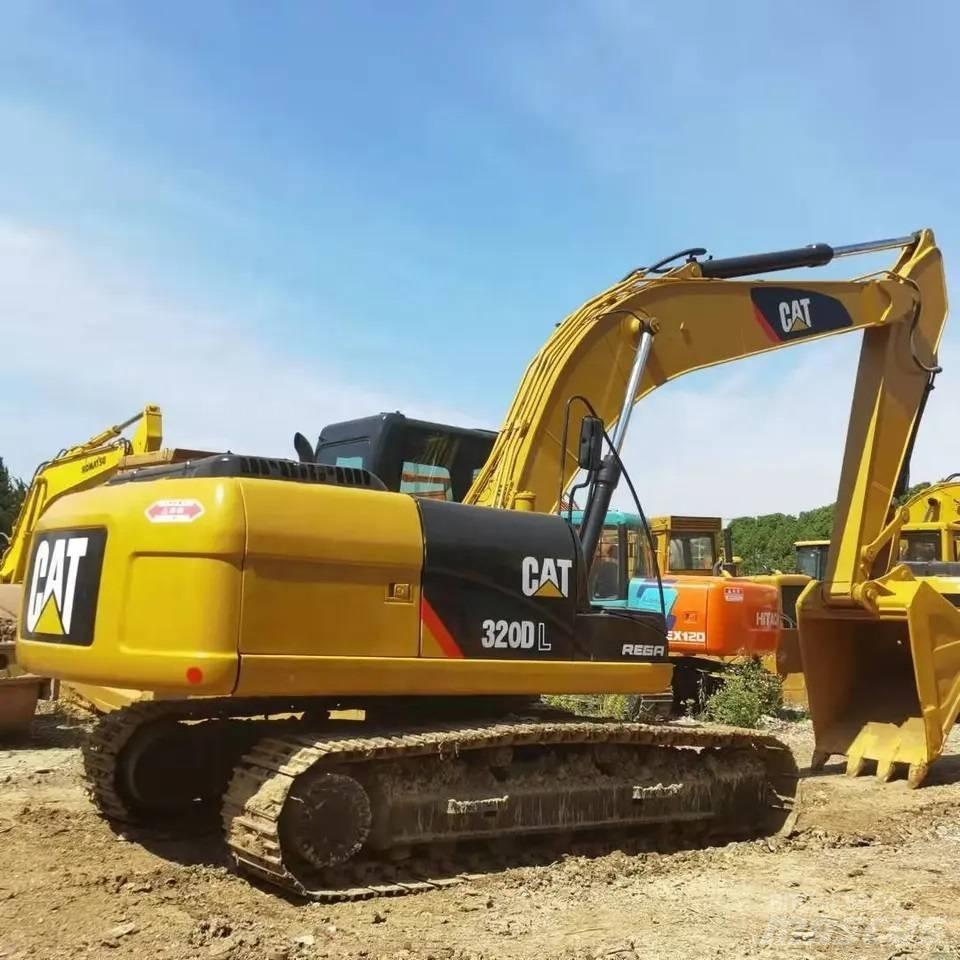 CAT 320 D L Väikeekskavaatorid 7t-12t