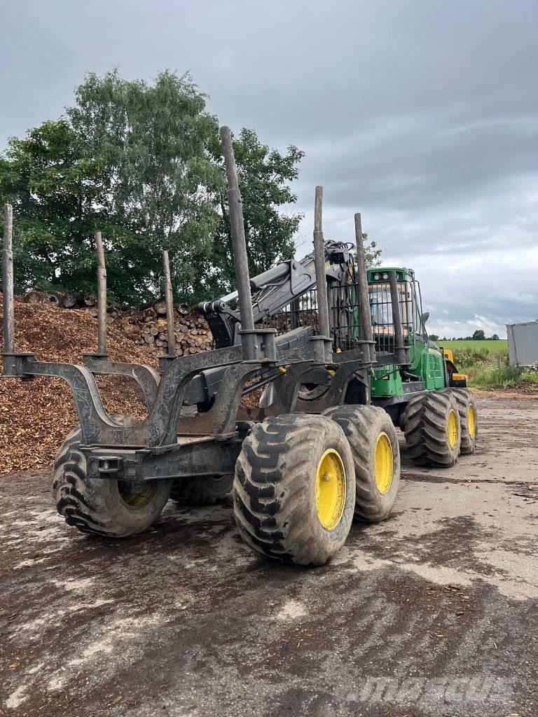John Deere 1510 E Forwarderid