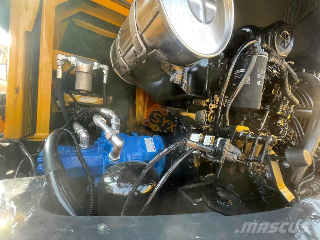 Hyundai 60w Ratasekskavaatorid