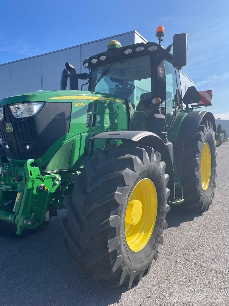 John Deere 6250 R Traktorid