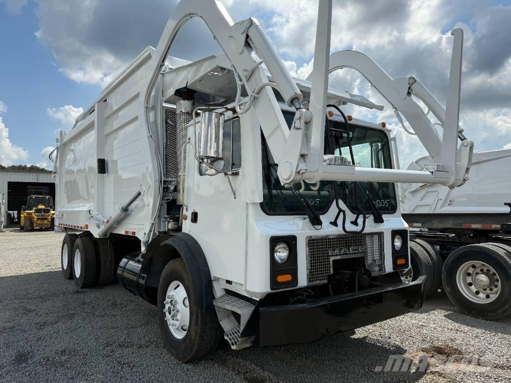 Mack MR600 Prügiautod