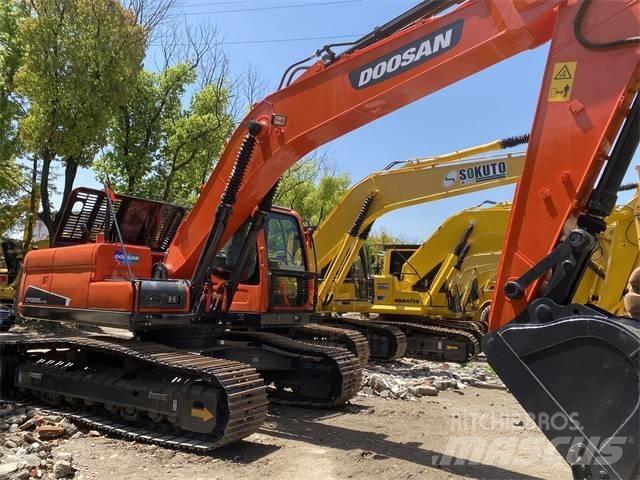 Doosan DX 225 LC Roomikekskavaatorid