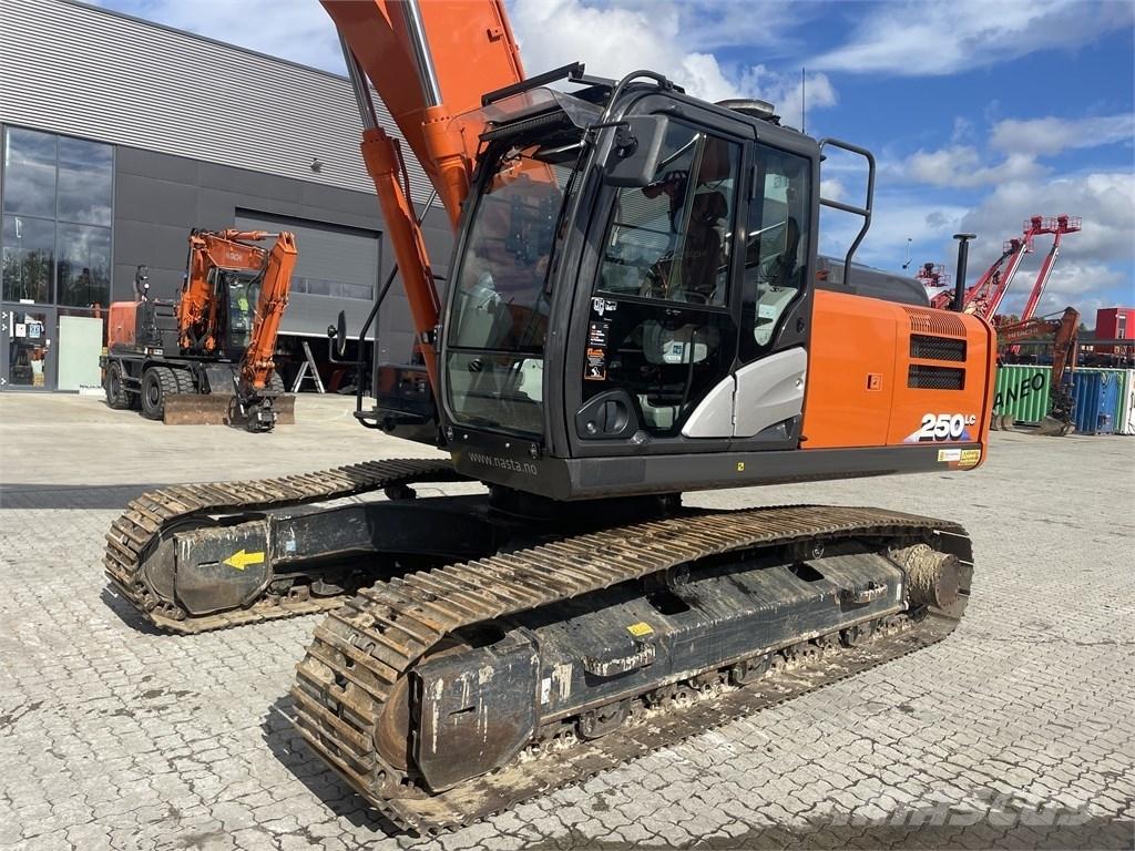 Hitachi ZX 250 LC-6 Roomikekskavaatorid