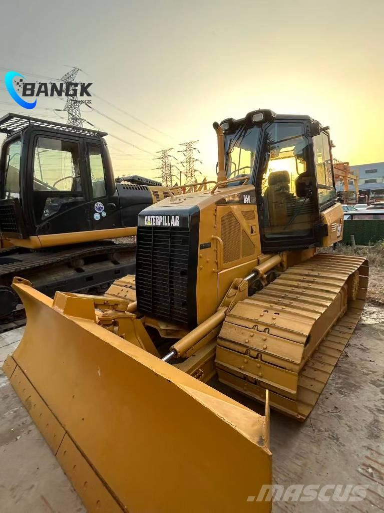 CAT D 5 K Buldooserid