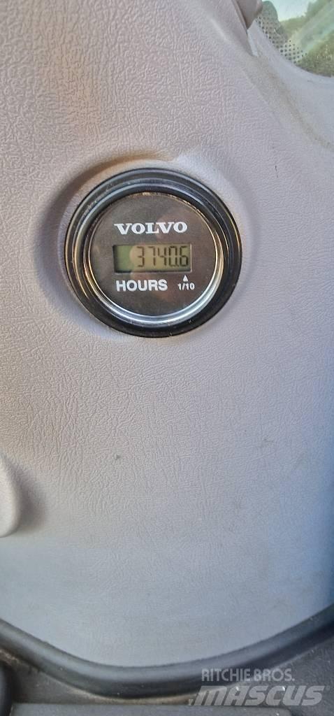 Volvo EC 750 E Roomikekskavaatorid