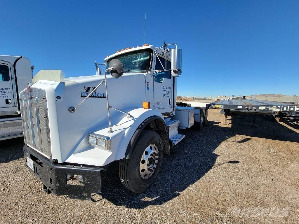 Kenworth T 800 Sadulveokid