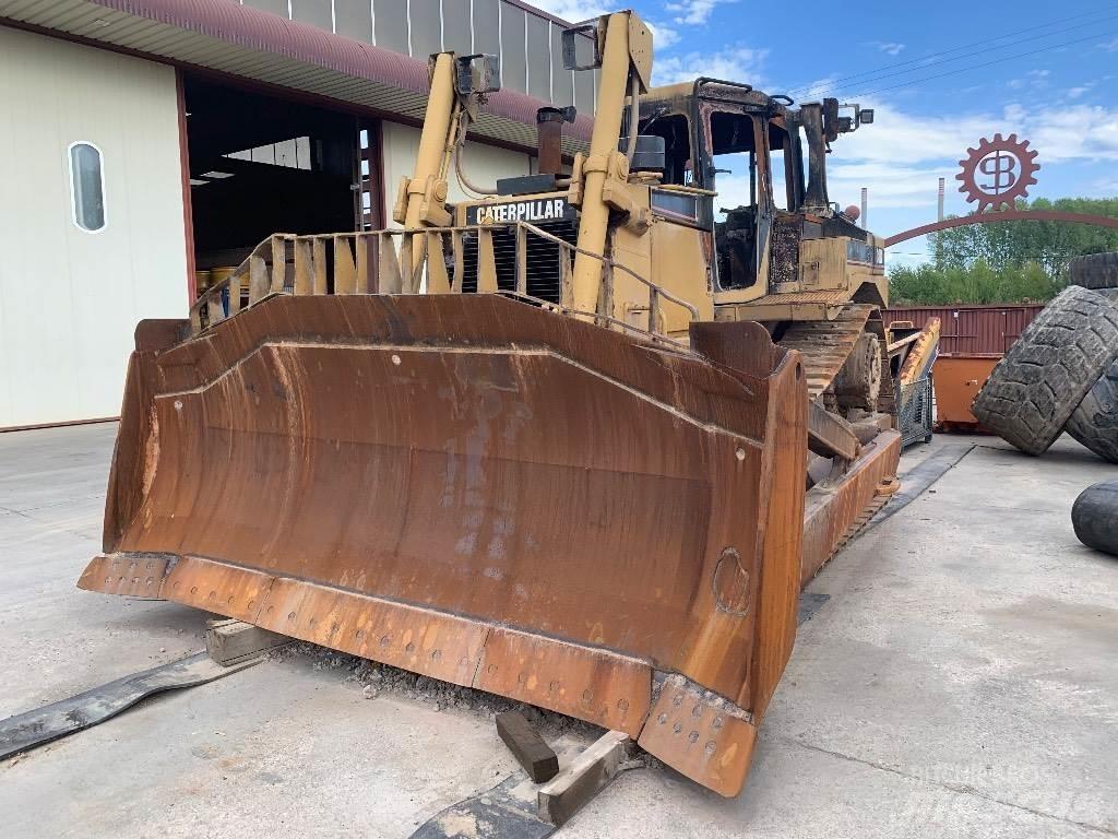 CAT D 8 R II Buldooserid