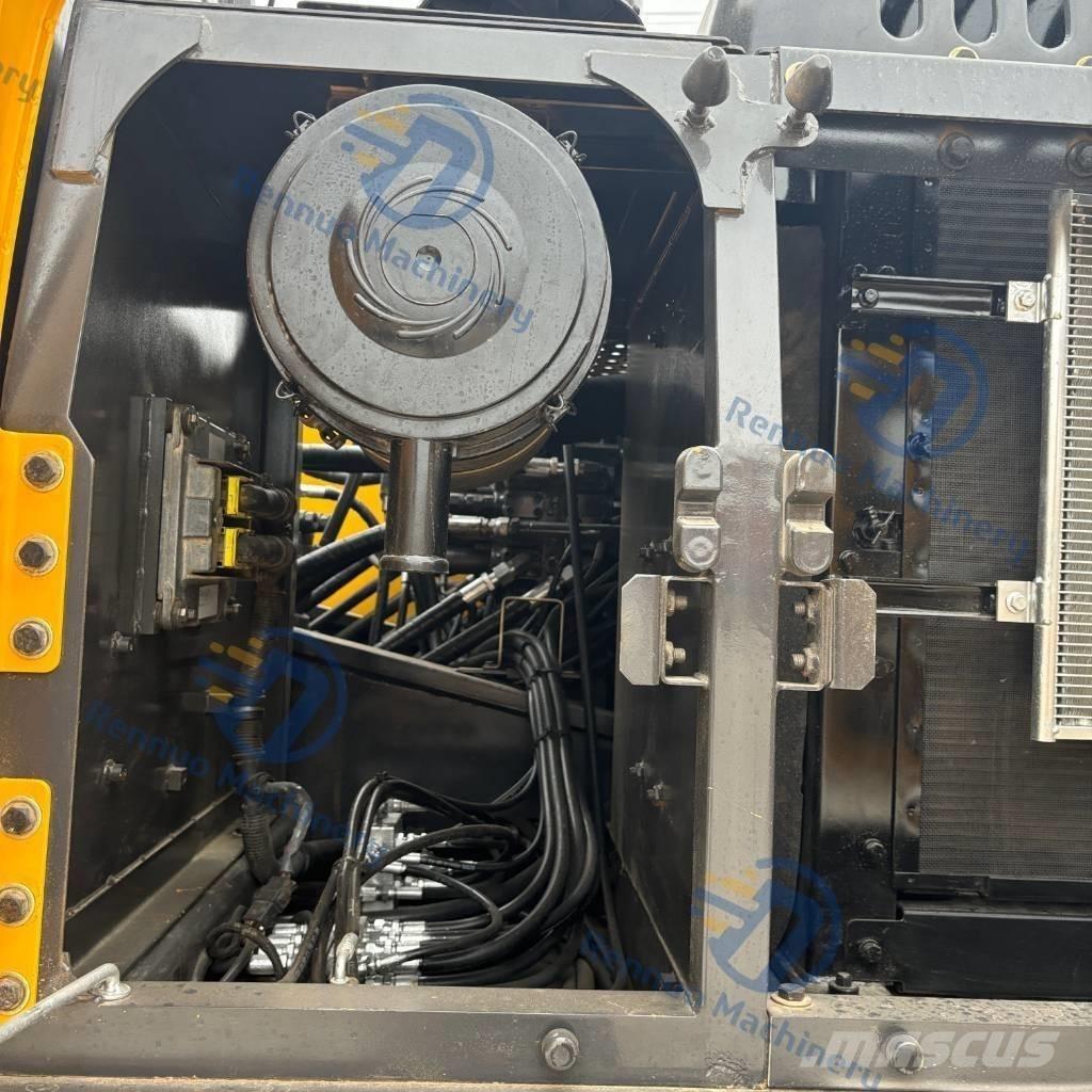 Volvo EC210 Roomikekskavaatorid