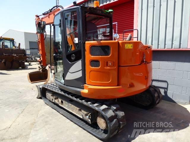Hitachi ZX85USB-6 Väikeekskavaatorid 7t-12t