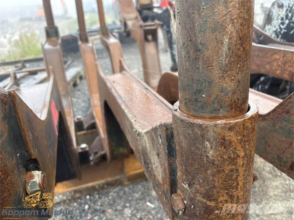 Valmet 840 Muud osad