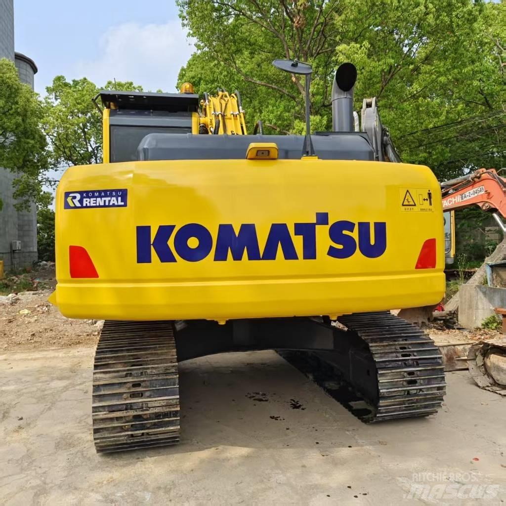 Komatsu PC 200-7 Roomikekskavaatorid