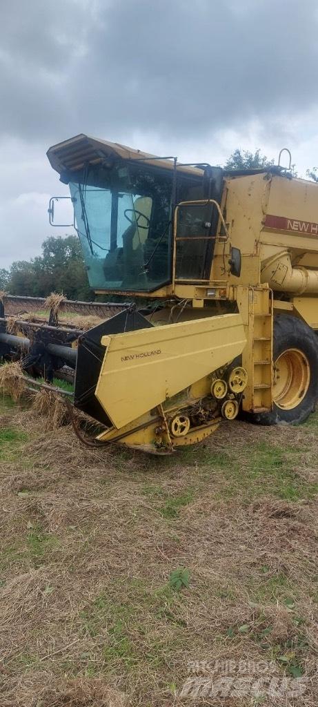 New Holland TX 34 Teraviljakombainid