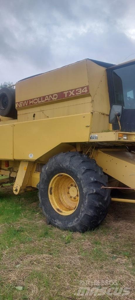 New Holland TX 34 Teraviljakombainid