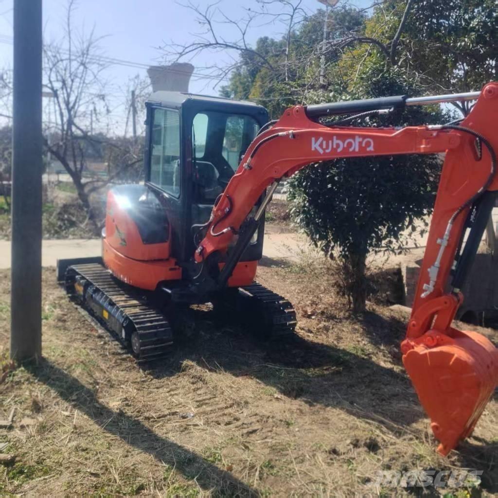 Kubota U 35 Roomikekskavaatorid