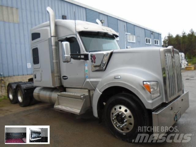 Kenworth W 990 Sadulveokid