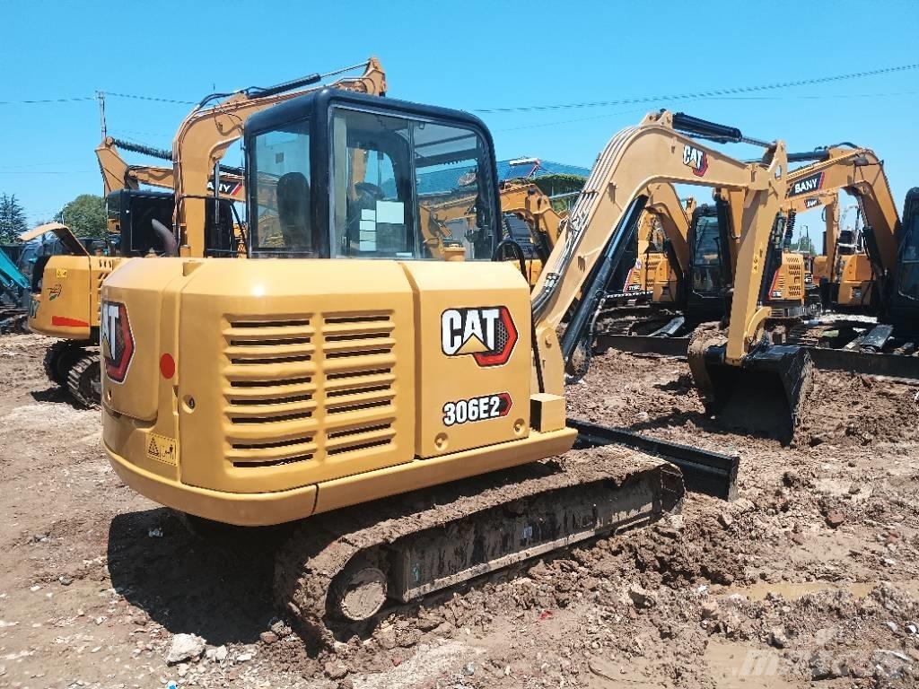 CAT 306 Roomikekskavaatorid