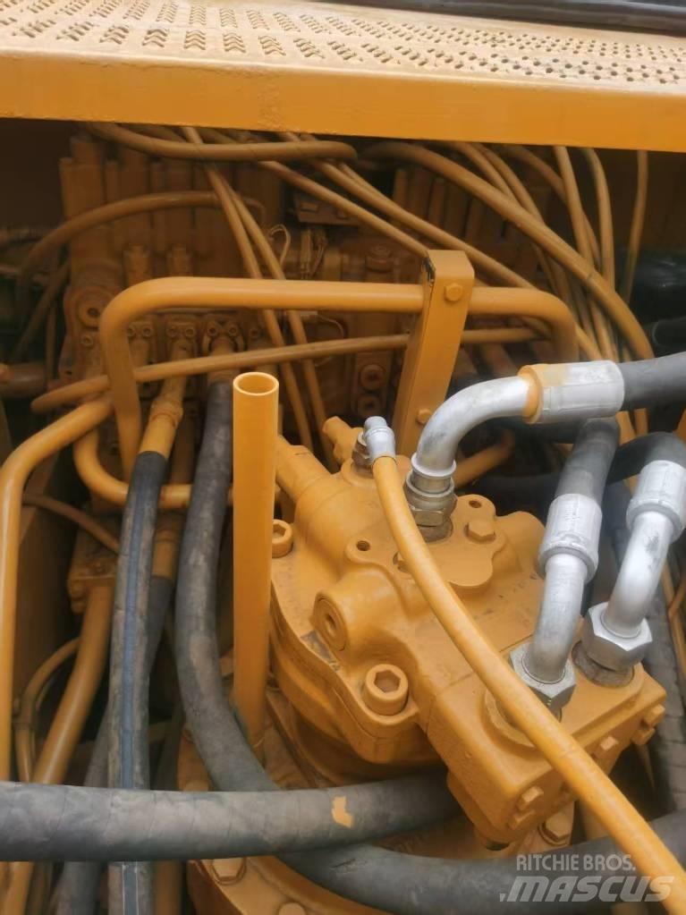 CAT 325 B L Roomikekskavaatorid