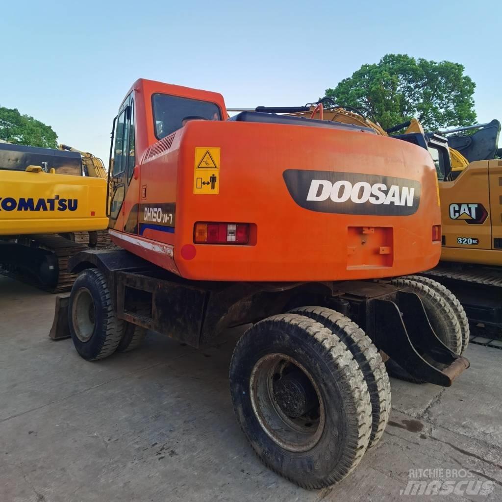 Doosan DH 150 W-7 Ratasekskavaatorid