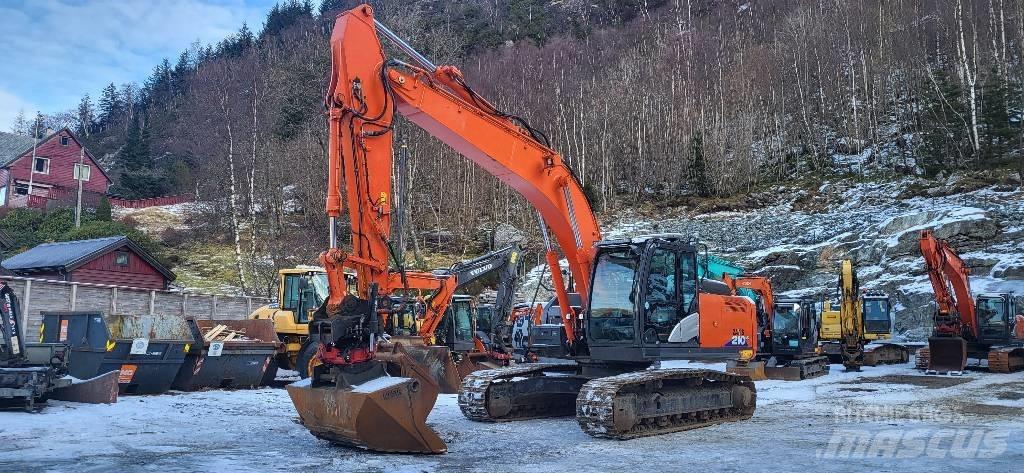 Hitachi ZX 210 LC-6 Roomikekskavaatorid