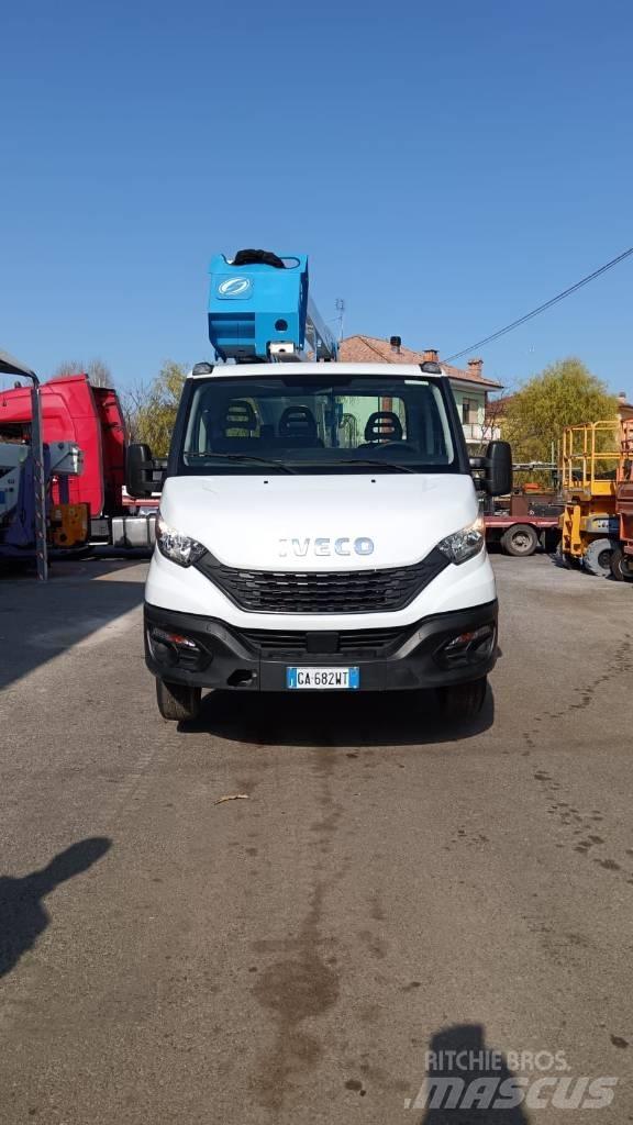 Socage 20d Auto korvtõstukid