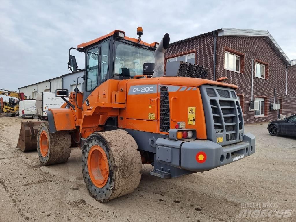 Doosan DL 200-3 Rataslaadurid