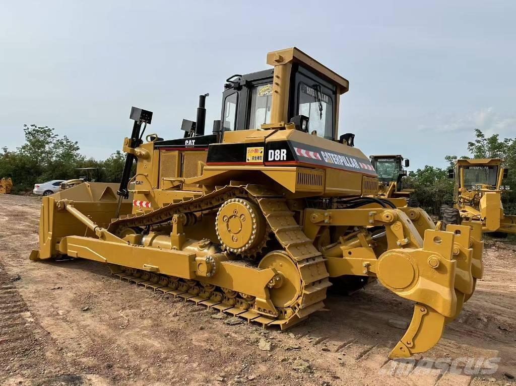 CAT D8R Buldooserid
