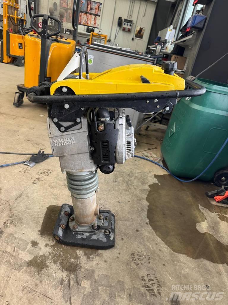 Wacker Neuson BS50-2 Vibroplaadid