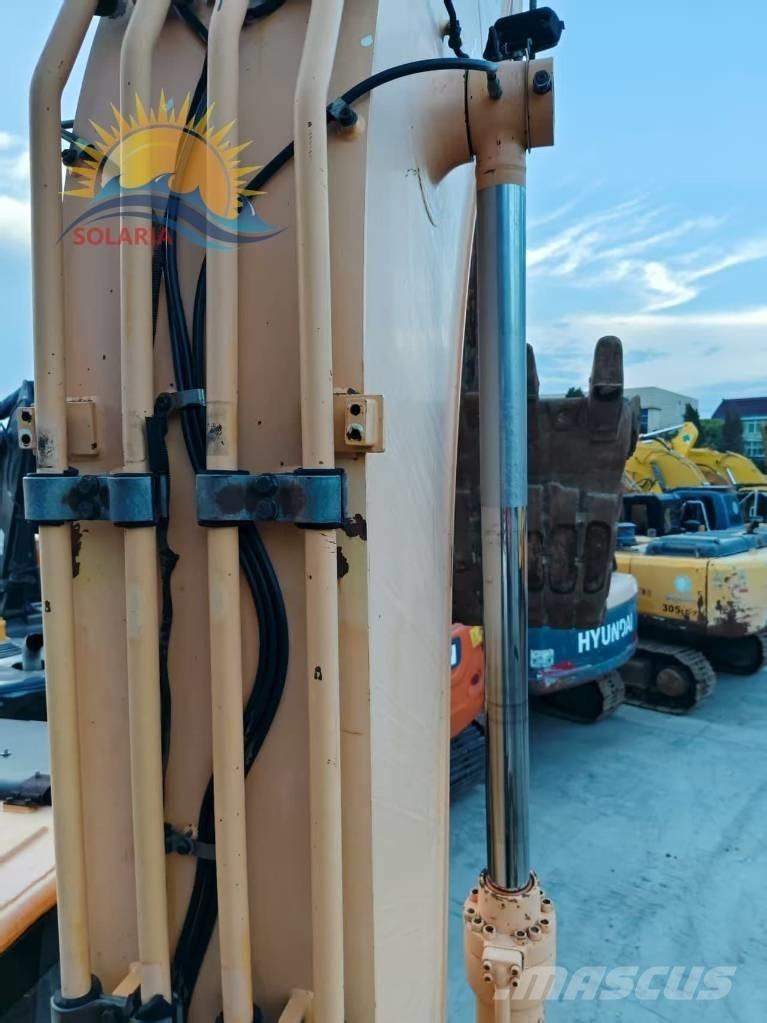 Hyundai R225LC-9 Roomikekskavaatorid
